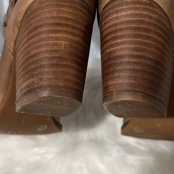 Gianni Bini leather boots - Picture 6 of 6